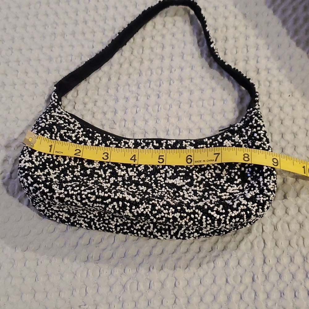Cache beaded bag (#17) - Picture 4 of 5